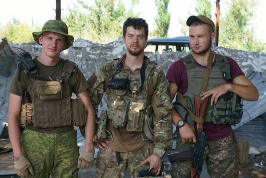 Колишній боєць «Азова» Олесь Кромпляс: «Уздовж фронту — до десятка точок, де постійно стріляють»