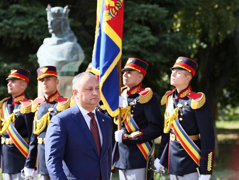 Додон заборонив армії Молдови брати участь у міжнародних навчаннях в Україні