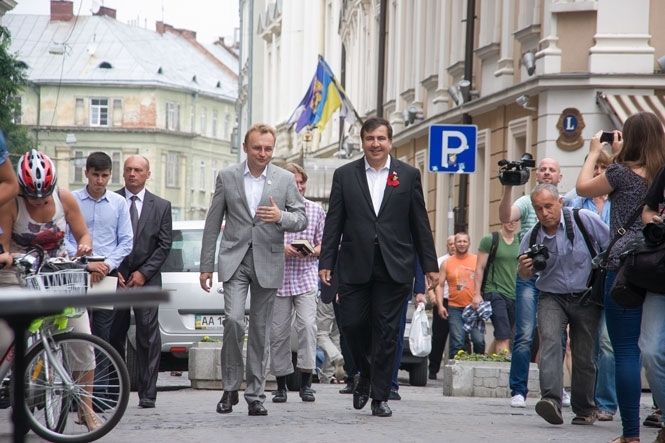 Саакашвілі закидає поліції викрадення паспорта