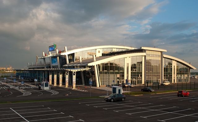 Жуляни бажають співпрацювати з лоукостером Ryanair