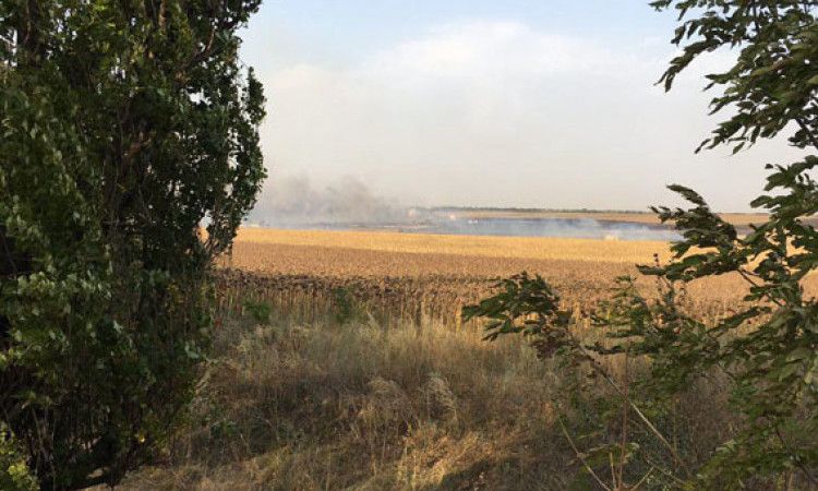 Під Маріуполем евакуювали селян через вибухи на складі боєприпасів