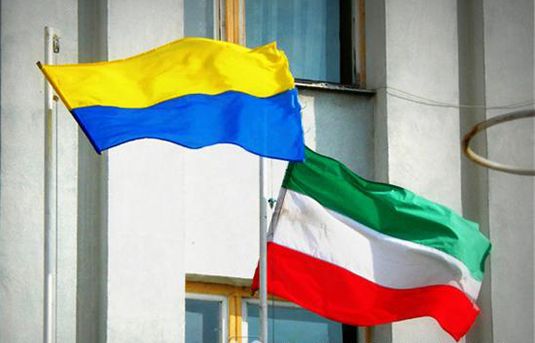 Мовне питання на Закарпатті й у Сінгапурі