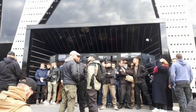У Львові зірвали концерт Бабкіна через виступи у Криму (фото)