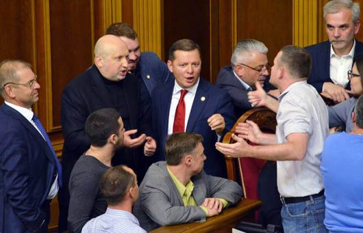 Радикальна партія голосувала за визнання Росії агресором, а Опоблок і «Батьківщина» — ні