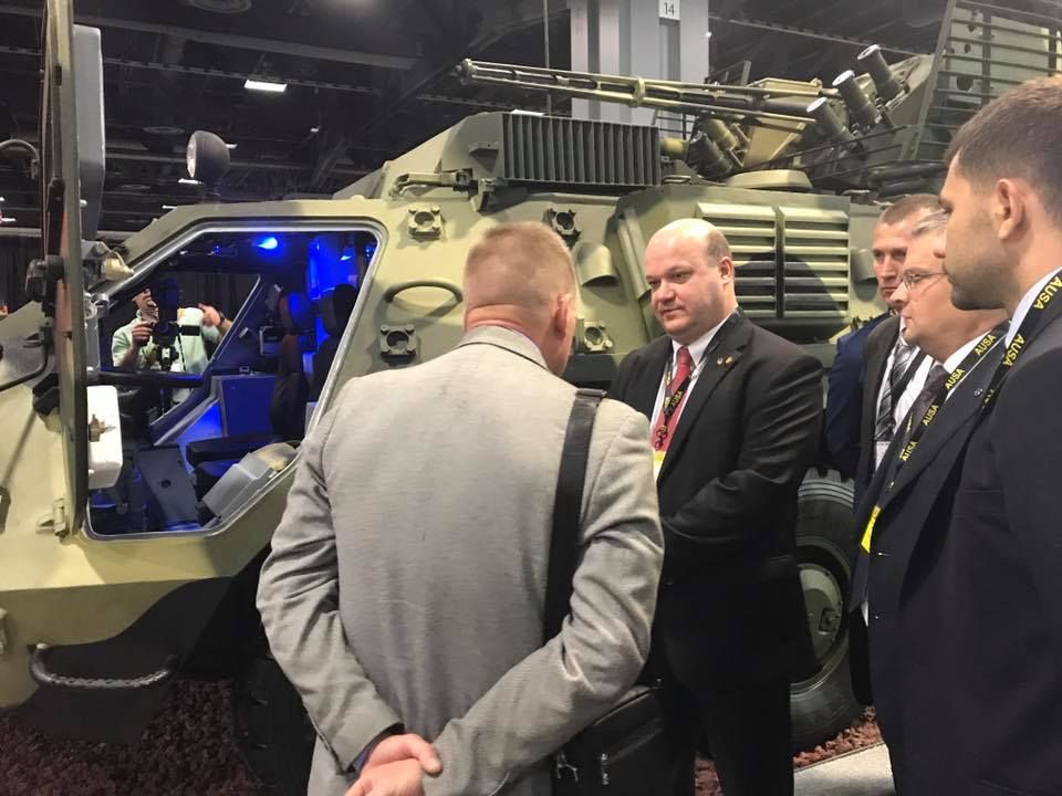 Україна вперше показала свої бронетранспортери на виставці AUSA-2017 (фото)