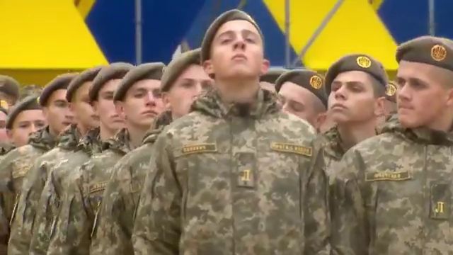 Петро Порошенко хоче, щоб генеральний секретар НАТО виріс в ліцеї Богуна (відео)