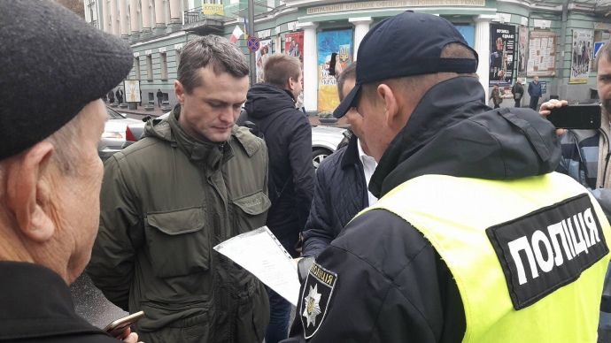 У центрі Києва заблокували машини «Автомайдану» (фото)