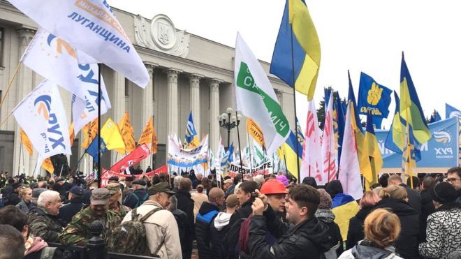 Саакашвілі закликав Порошенка піти у відставку (фото)