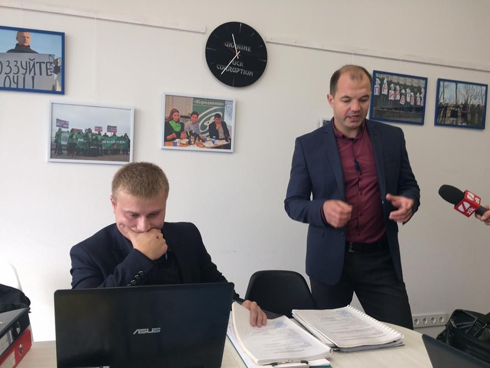 В офісі БФ «Пацієнти України» проходять обшуки через звинувачення в завищеній ціні на ліки