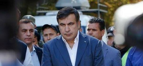 Міхеїл Саакашвілі заявляє, що з України видворили трьох його соратників (відео)