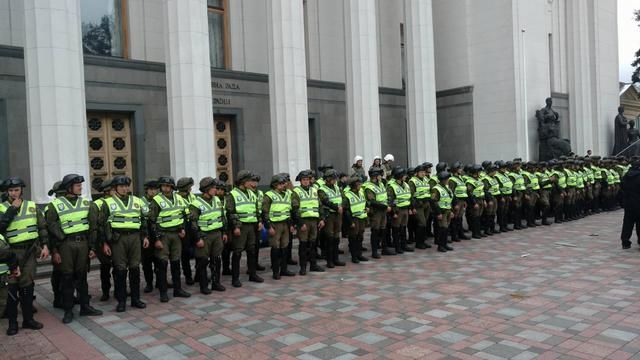 Від Верховної Ради відвели Національну гвардію за наказом Арсена Авакова