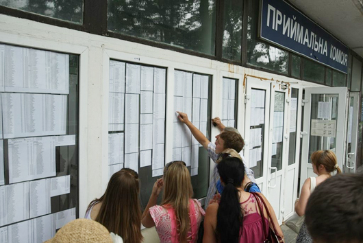 Сільські випускники цьогоріч не змогли подолати бар’єри ЗНО на економічні спеціальності