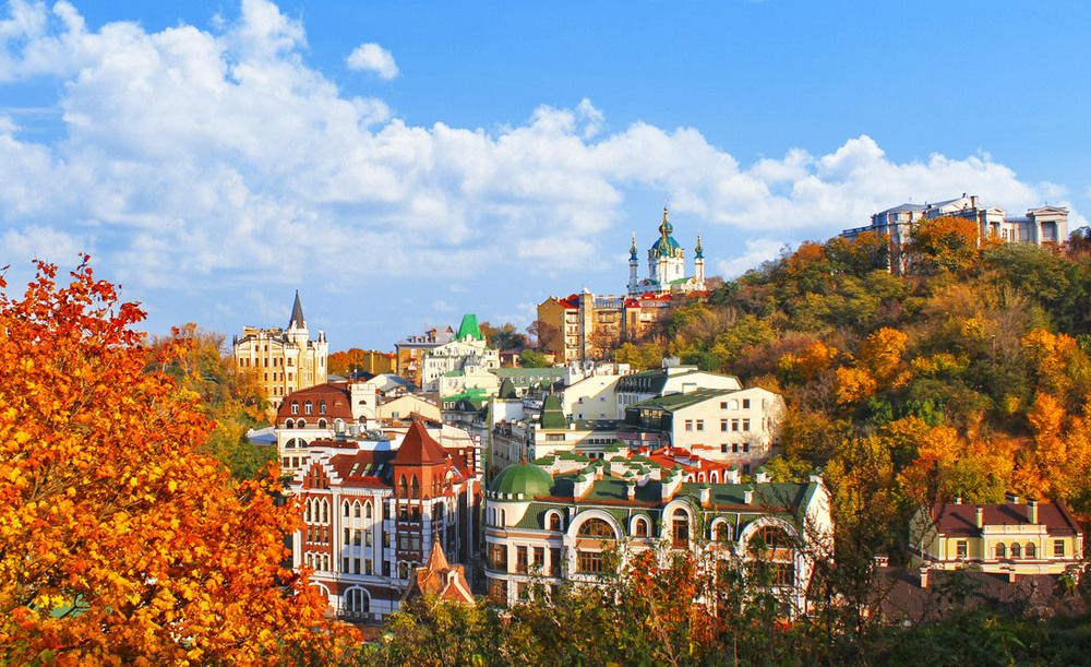 На вихідних в Україні буде тепло і сонячно
