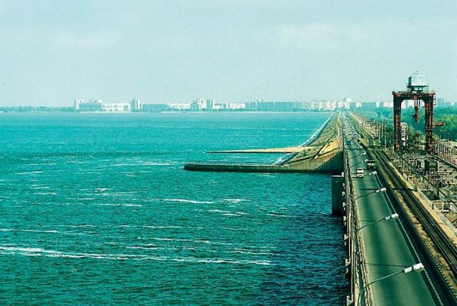 Дніпродзержинське водосховище перейменували на Кам’янське