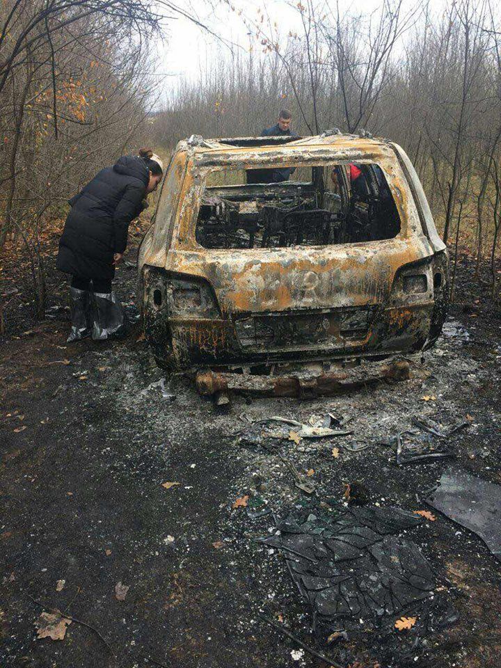 Під Кропивницьким знайшли обгорілий джип та тіло чоловіка