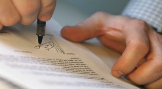 Запобіжник від рейдерів: Мін'юст запровадив держреєстрацію договорів по землі в нотаріуса