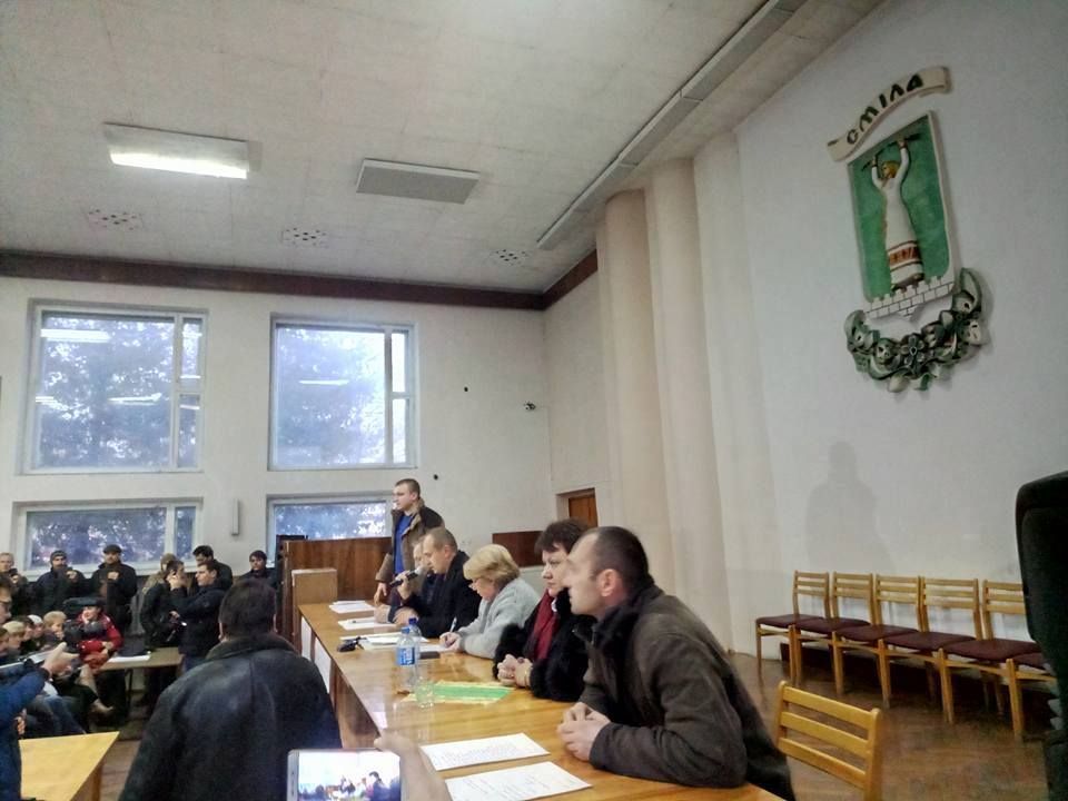У Смілі відправили у відставку секретаря міськради Віктора Федоренка