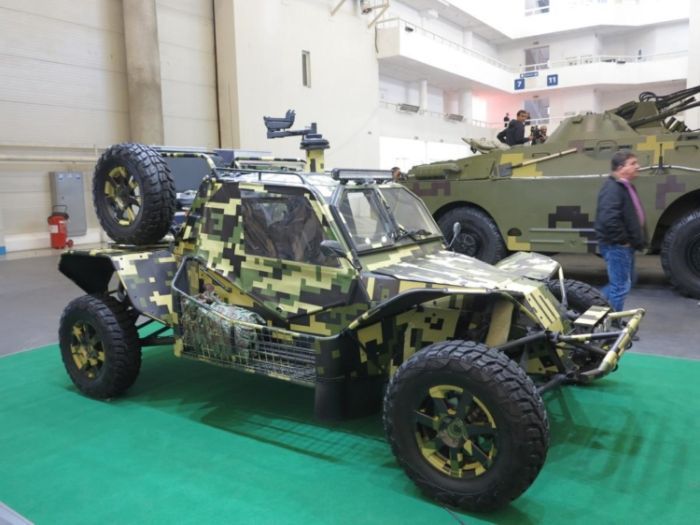 У Вінниці студенти розробили легкий тактичний автомобіль для українського війська