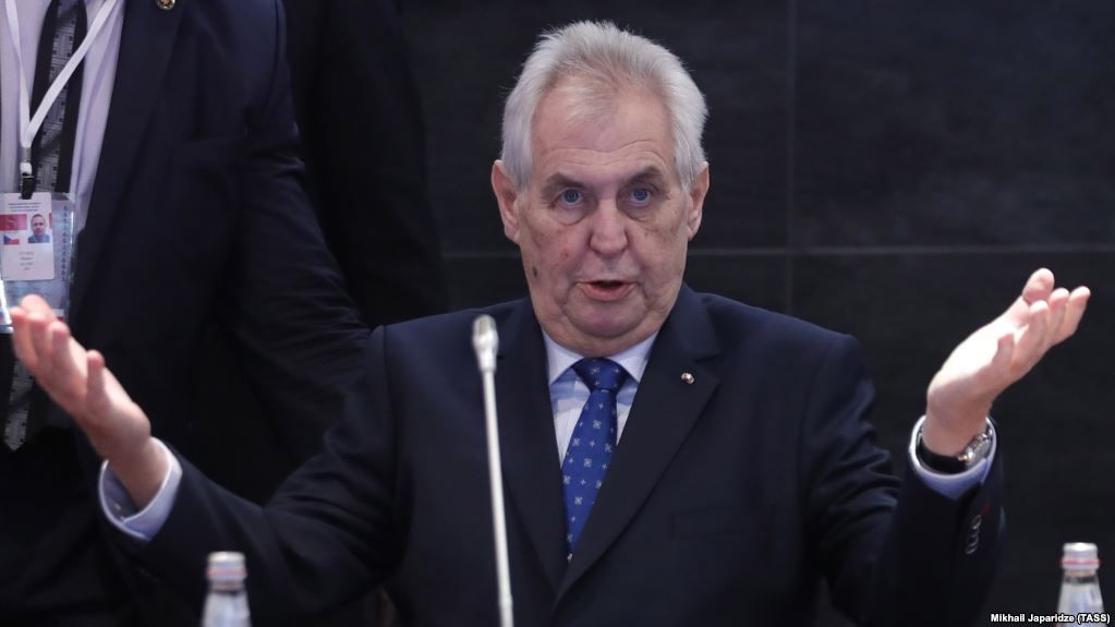 Земан просив Путіна посприяти звільненню історика Козловського