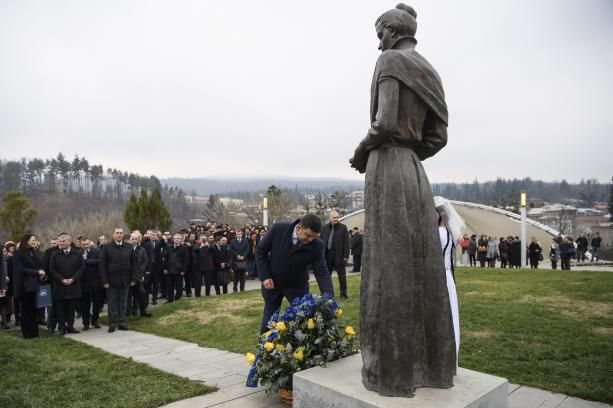 У Телаві відкрили пам’ятник Лесі Українці