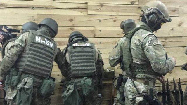 НАБУ звинувачує СБУ і Генпрокуратуру в зриві операції та прогнозує затримання детективів «під прикриттям»