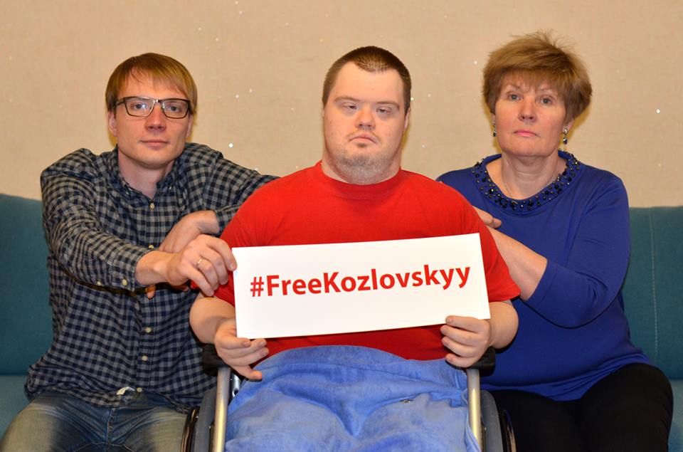 Заручника терористів Ігоря Козловського суддя із Києва викликає повісткою до суду