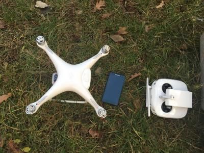 Двоє жителів Львова попалися прикордонникам за контрабанду сигарет у Польщу дроном