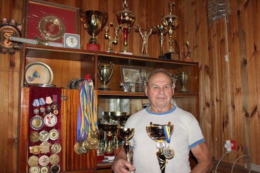 88-річний ветеран-важкоатлет Петро Базюченко: «Іду на світовий рекорд»