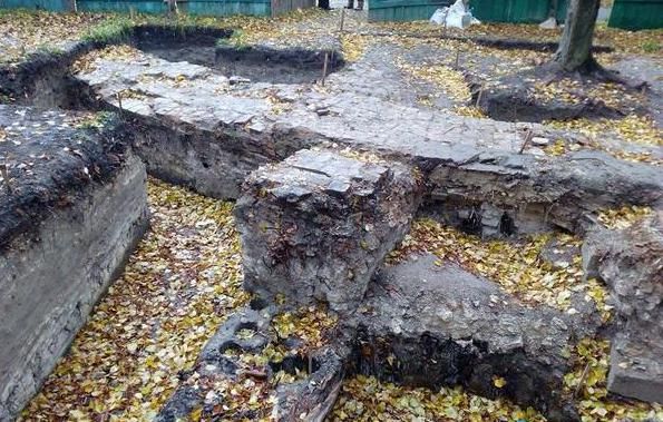 У Рівному не фінансуватимуть розкопки палацу Любомирських