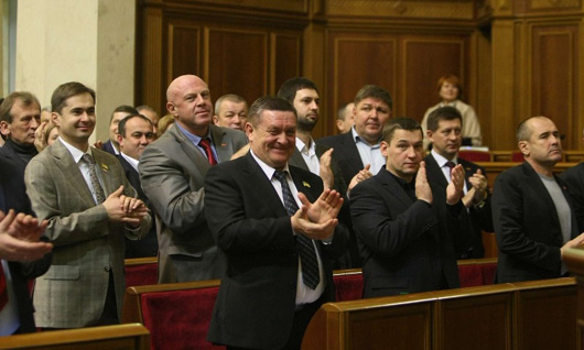 З аплодисментами і настороженістю: Рада ухвалила закон про деокупацію Донбасу