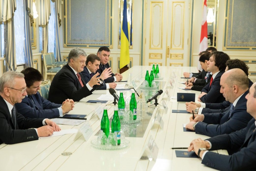 Порошенко закликає розширити санкції проти Росії за агресію в Абхазії та Південній Осетії