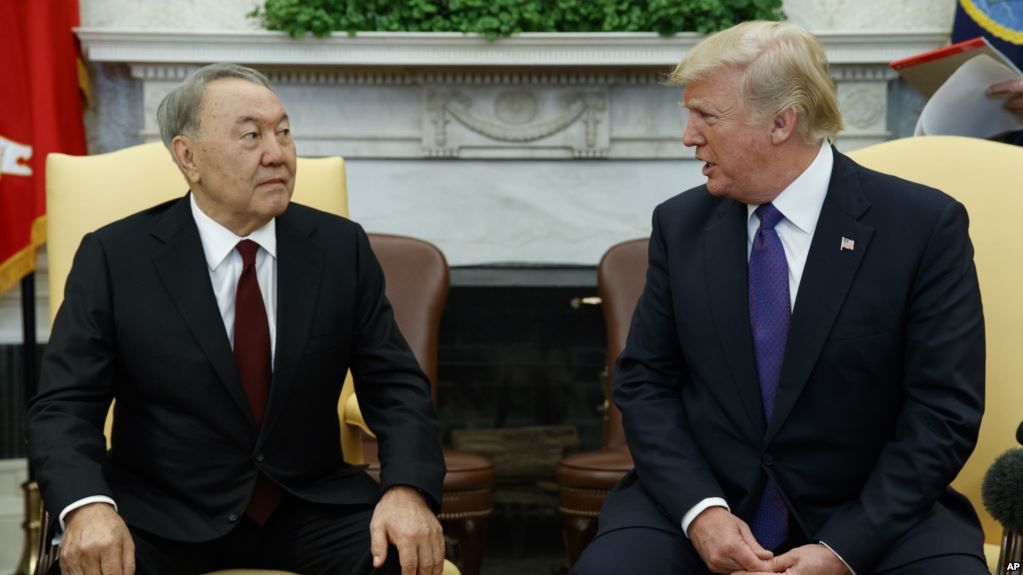 Трамп пропонує перенести переговори по Донбасу з Мінська