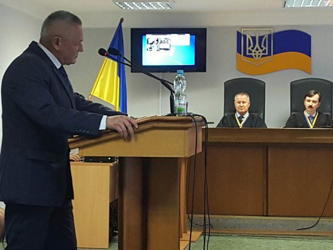 Адмірал Тенюх звинувачує у зраді колишнє керівництво ЗСУ і ВМС