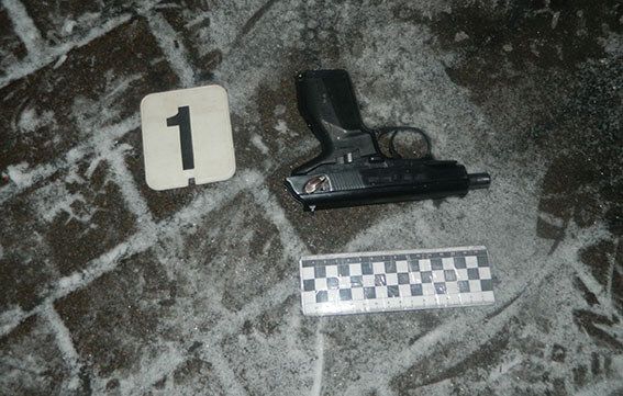 Стрілянина у Києві: Під час сварки чоловік дістав два поранення