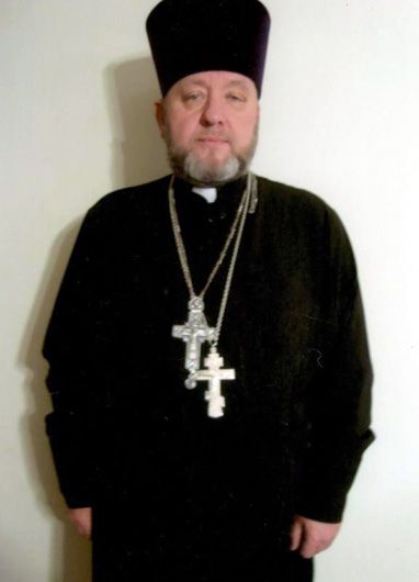 Хреста на ньому нема: на Тернопільщині спалахнув скандал через «священика під криміналом»