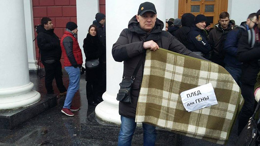 Повернення блудного мера: Геннадій Труханов «тріумфально» став до роботи