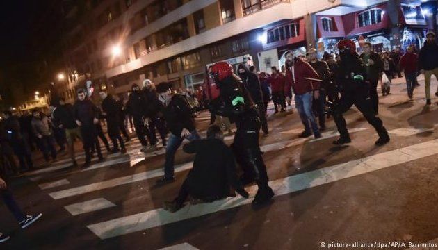 В Іспанії помер поліцейський під час бійки ультрас московського «Спартака»