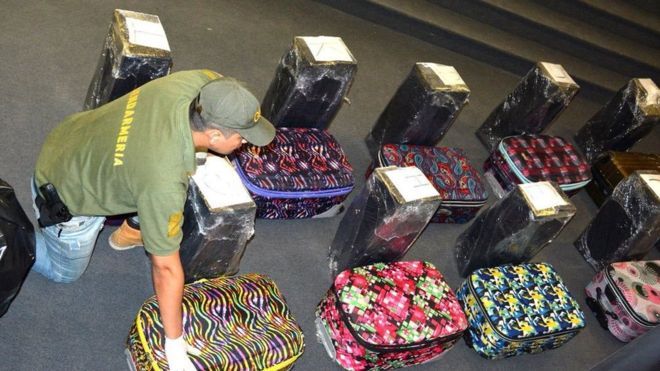 В Аргентині знайшли 400 кг кокаїну в посольстві Росії
