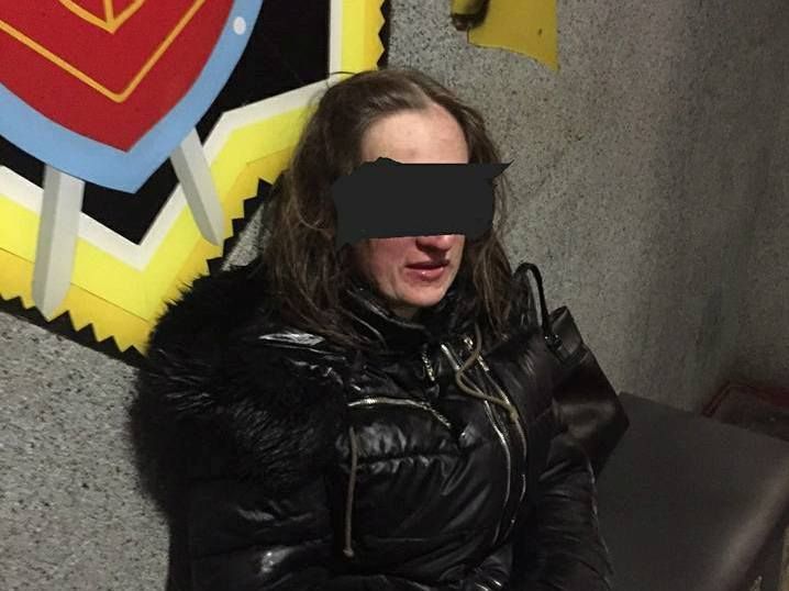 У Миколаєві п’яничка скинула свого 9-місячного сина в річку, щоб помститися чоловіку