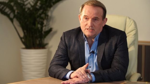 Медведчук не спілкується з Порошенком і Путіним телефоном