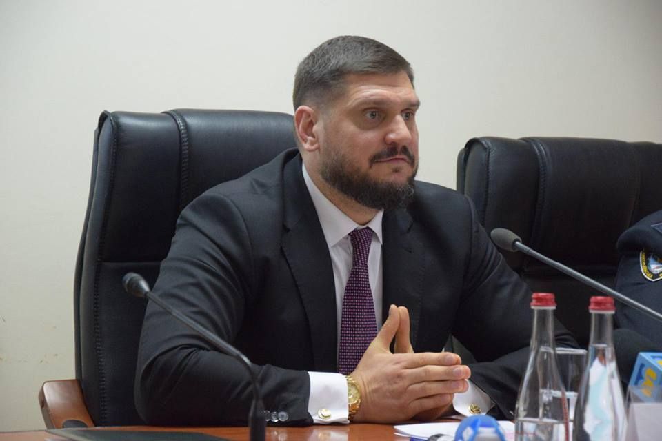 Голова Миколаївської ОДА Савченко попросив усунути його із посади на час розслідування справи Волошина
