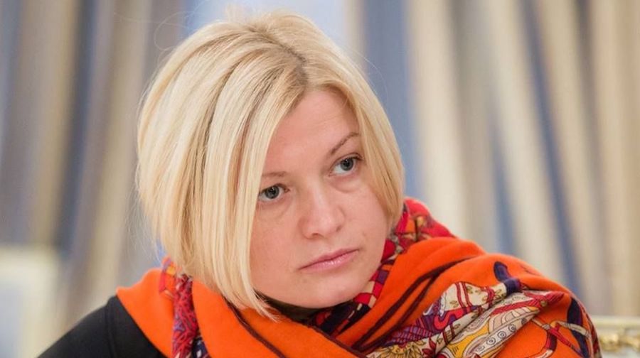 Росія вислала українських дипломатів з міст, де утримує заручників