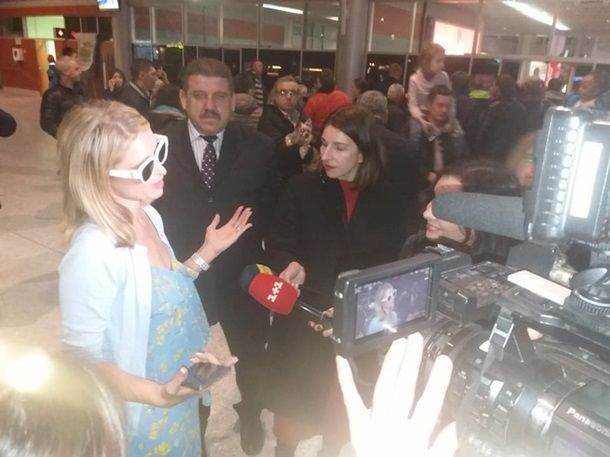 Періс Хілтон прилетіла до Львова