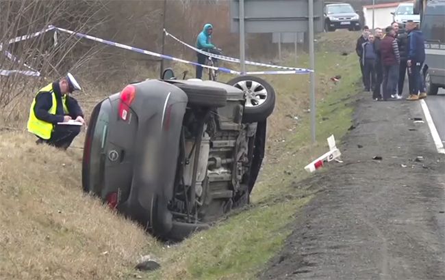 У Польщі автобус з зіткнувся з автомобілем, 11 постраждалих