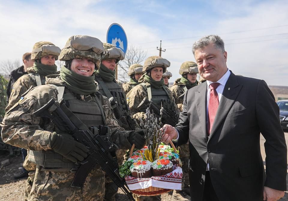 Порошенко прогнозує вивід окупантів після введення миротворців на Донбас (фото)
