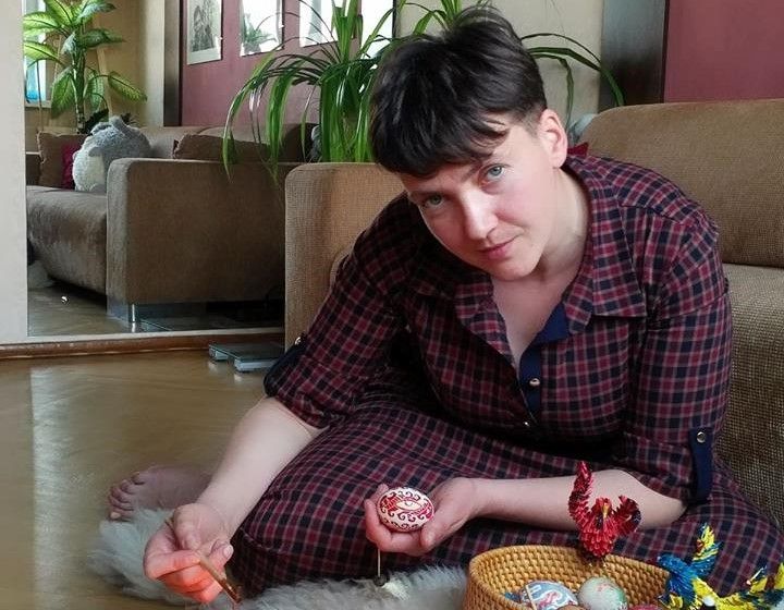 У квартирі Надії Савченко провели обшук