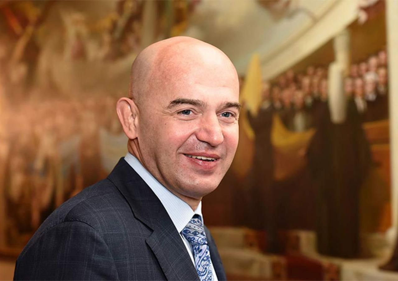 Депутат із «Народного фронту» Романюк поскаржився на підкуп виборців депутатом від БПП Кононенком