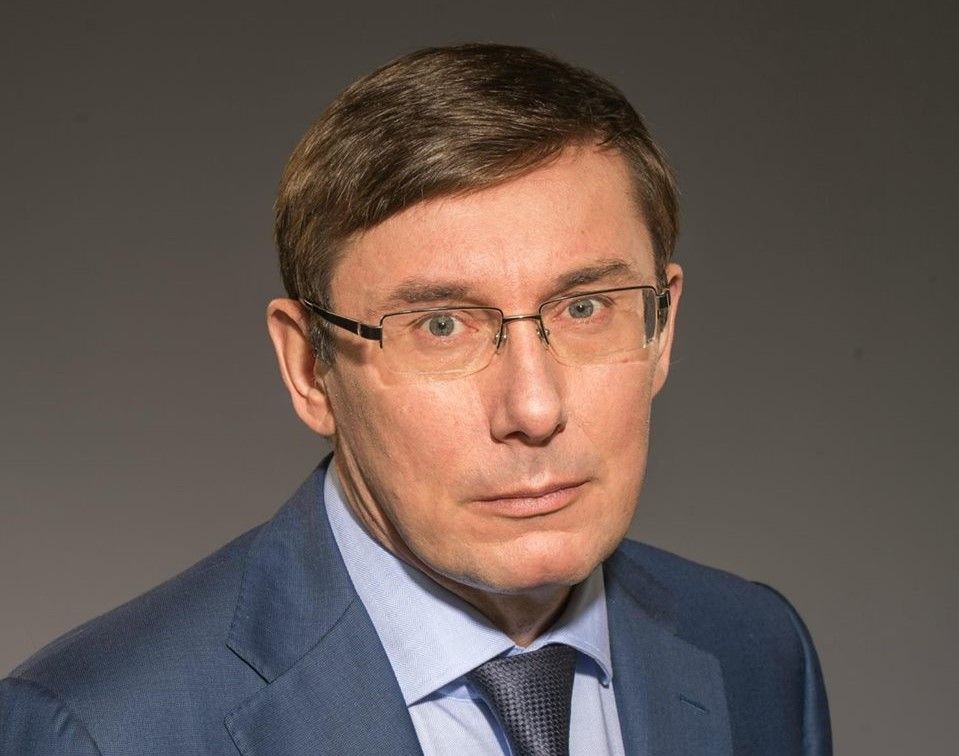 Луценко анонсував нові зняття недоторканності