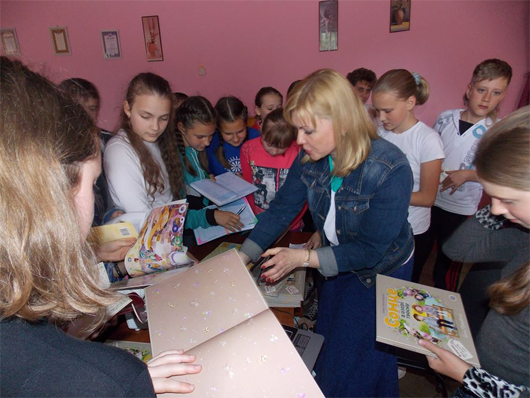 Писати — читати — допомагати: історії для особливих дітей від казкарки Олени Осмоловської