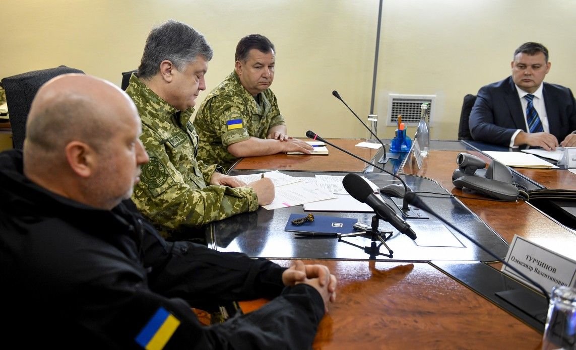 Порошенко підписав указ про початок Операції Об’єднаних сил (відео)